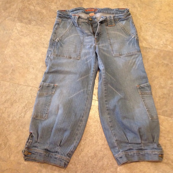 Cargo jean capris! - Picture 2 of 4