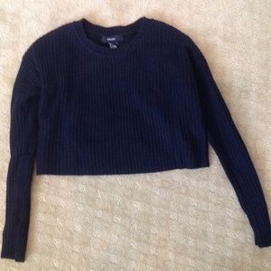 Ribbed cropped sweater