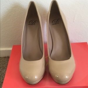 Delicious brand Beige pumps (10)