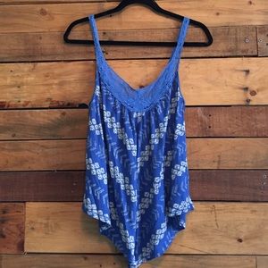 Blue and White American Eagle tank