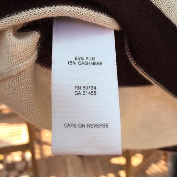 Beautiful cream and chocolate stripe top - Picture 3 of 3