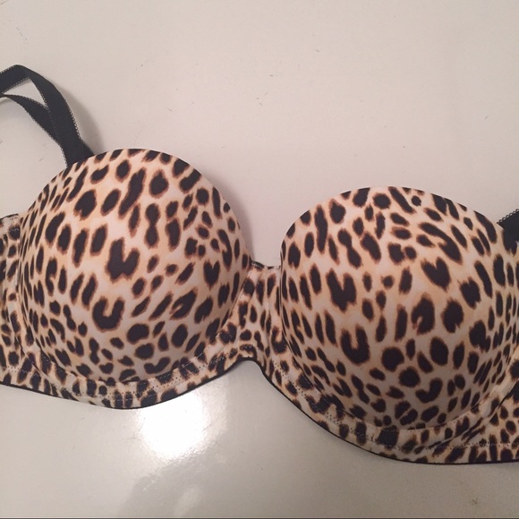 BN W/tags! Victoria's Secret wear everywhere bra - Picture 1 of 4