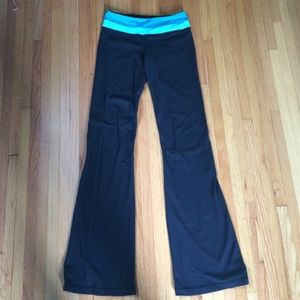 Lulu Lemon flare yoga pants