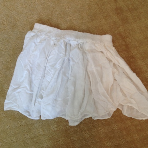 White Skirt (Brandy Melville)