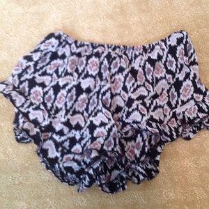 Vodi Soft Short- Brandy Melville