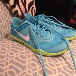 NWOT Nike Studio Trainer 2