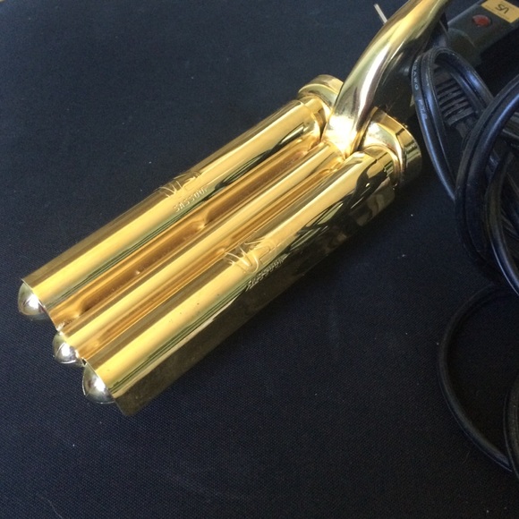 vidal sassoon crimping iron