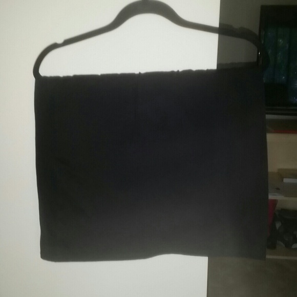 Basic black skirt