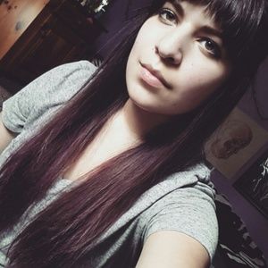 Meet your Posher, Eva