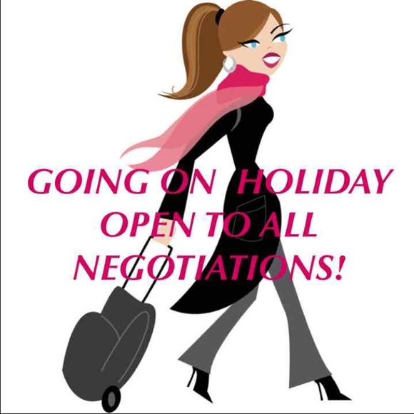 I NEED TO CLEAN MY CLOSET OUT. MAKE AN OFFER!!