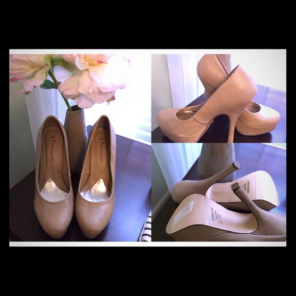Size 6 beige heels