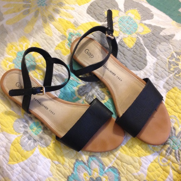 black leather gap sandals