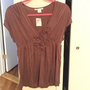 Light brown short sleeve shirt