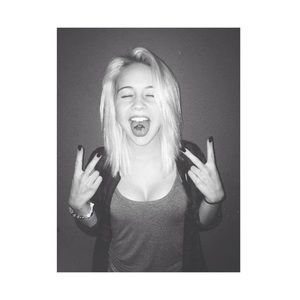 Meet your Posher, Hailey