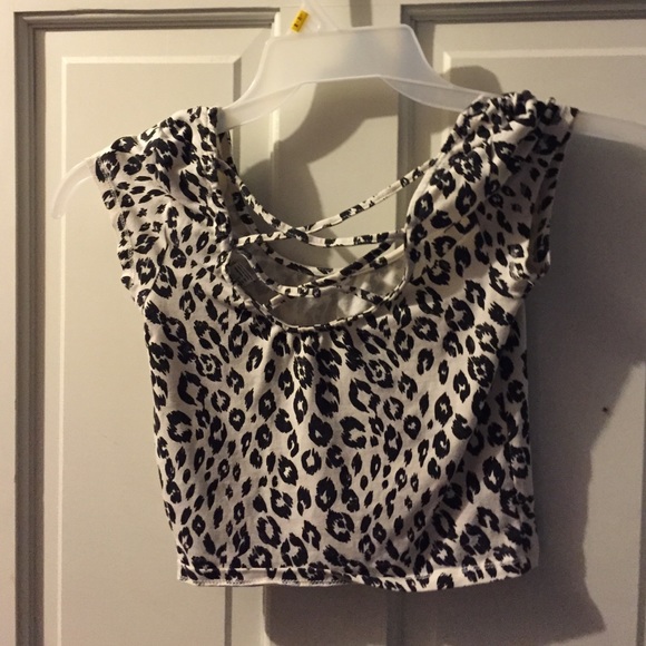 Leopard print crop top from forever 21 - Picture 2 of 2