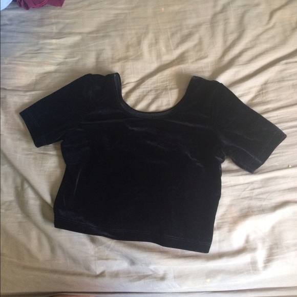 American Apparel black velvet crop top - Picture 3 of 3