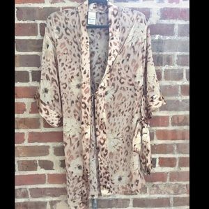 🎀SOLD🎀 Gorgeous animal print & floral bathrobe