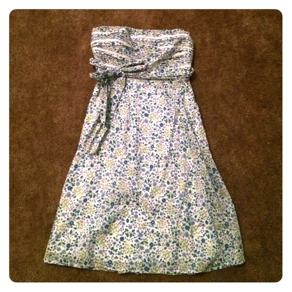 Floral strapless dress💜