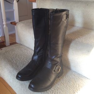 Black riding boots
