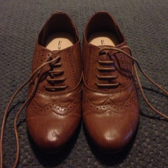 ⚡️SOLD ON ♏️ERCARI⚡️ Call It Spring Oxfords ❤️