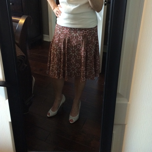 NWT! LOFT fit and flare skirt