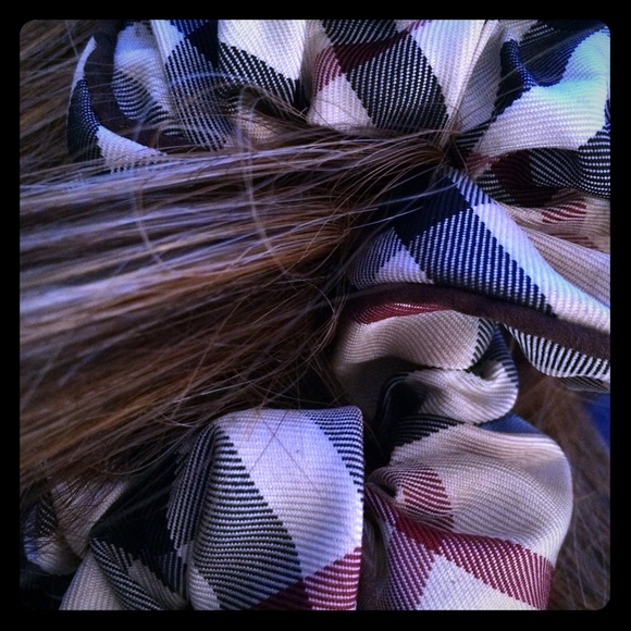 Burberry hair scrunchie
