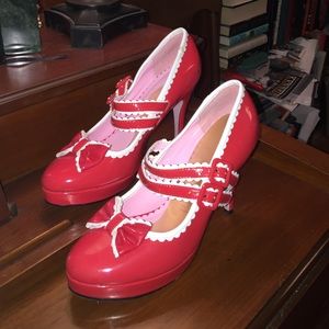 💥price drop💥patent red Heels! Worn once.