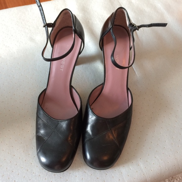 Nine West genuine leather heel size 7 1/2