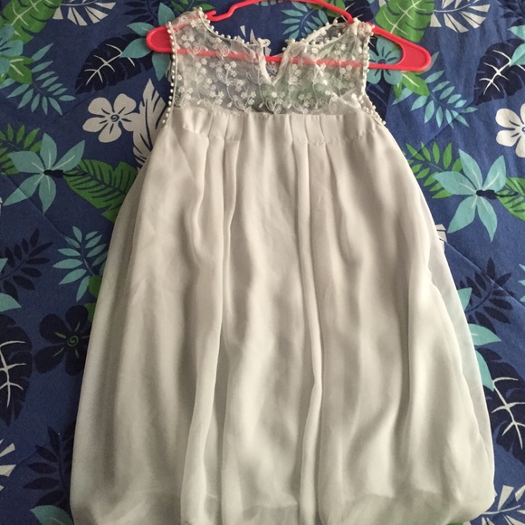 Cute Top - Picture 2 of 3