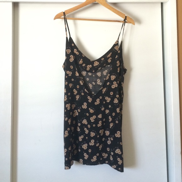 Sold on Ⓜ️ - Picture 2 of 4