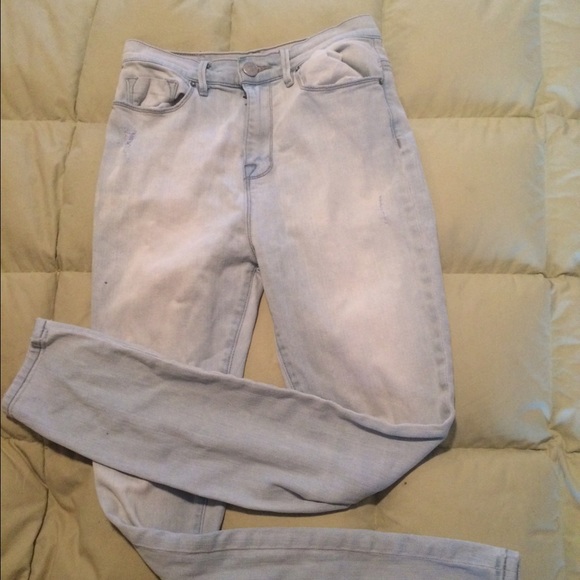 🚨MUST GO🚨 BDG Super High Waisted Jeans - Picture 2 of 4