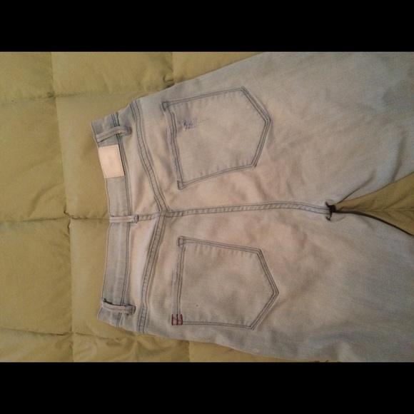 🚨MUST GO🚨 BDG Super High Waisted Jeans - Picture 3 of 4