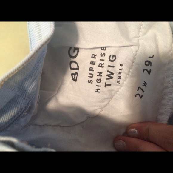🚨MUST GO🚨 BDG Super High Waisted Jeans - Picture 4 of 4