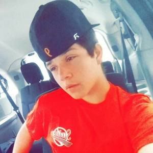 Meet your Posher, Dominicbethune