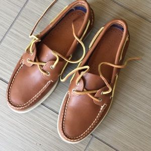 🎉 Men's brown leather Sperry boat shoes size 9.5