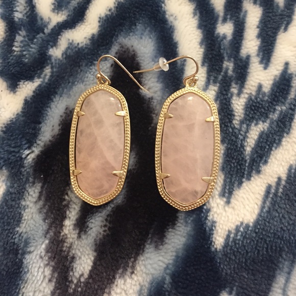 Kendra Scott "elle" earrings
