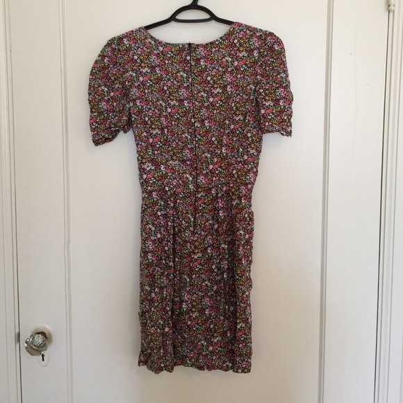 Floral Complot Dress - Picture 2 of 3