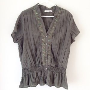 Green top, crinkly w/sequin embellishments