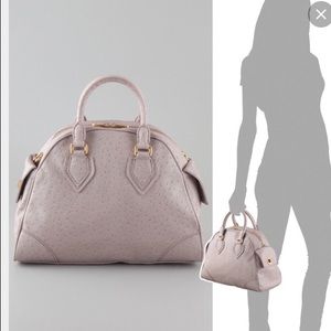 Marc by Marc Jacob Ozzie ostrich handbag 🎀
