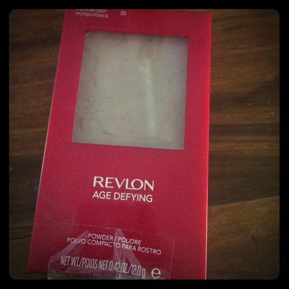 Revlon Age Defying Powder