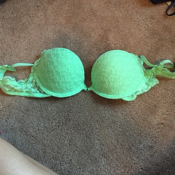 Mint green lace Gilly Hicks bra