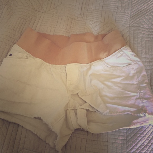 Old navy maternity white cut off jean shorts