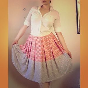 Retro style full patterned skirt