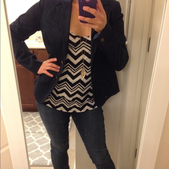 Chevron top