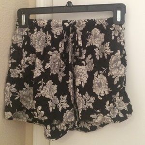 Brandy Melville shorts