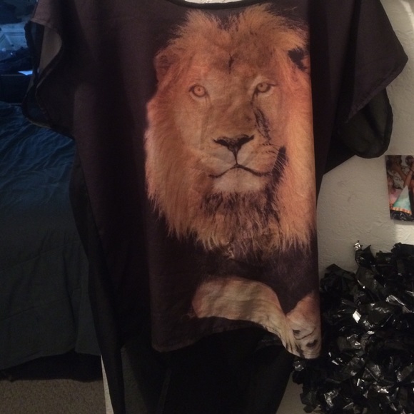 Lion baggy blouse