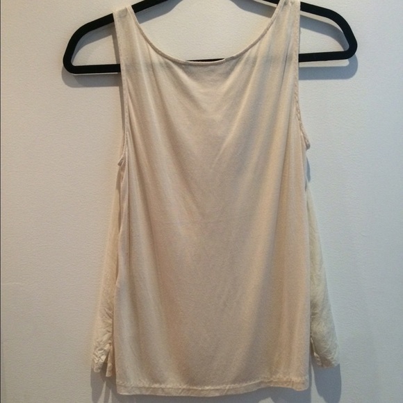 Cream Tank with Bow - Picture 2 of 2