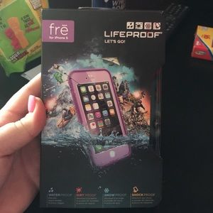 iPhone 6 Lifeproof case