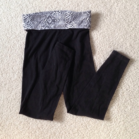 VS Pink Leggings