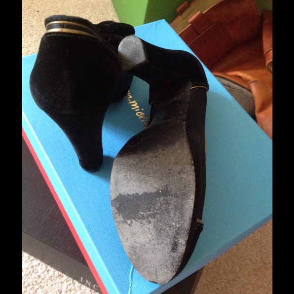 Bcbg maxazria pump - Picture 4 of 4